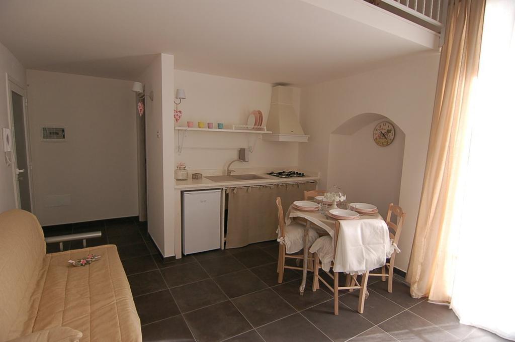 Domus Alba Villa Мартина Франка Екстериор снимка